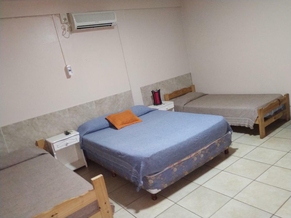 El Guembe Suites Puerto Iguazú Quarto foto